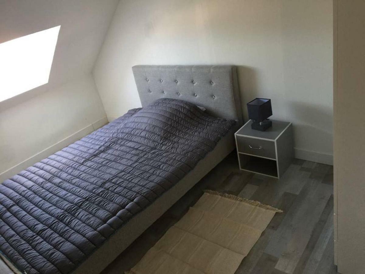 duplex agréable et calme Château-Thierry Esterno foto